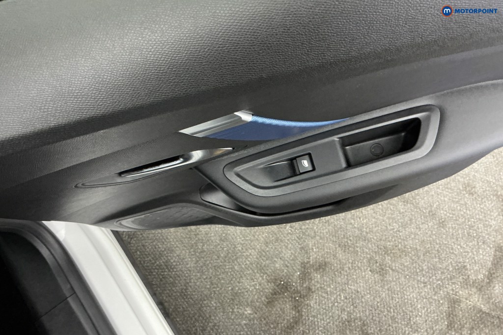 Citroen C4 Shine Automatic Electric Hatchback - Stock Number (1672138) - 23rd supplementary image