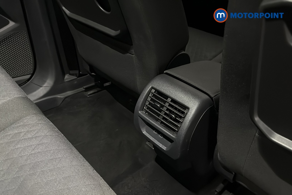 Volkswagen Caddy Maxi Life Automatic Petrol People Carrier - Stock Number (1673882) - 28th supplementary image