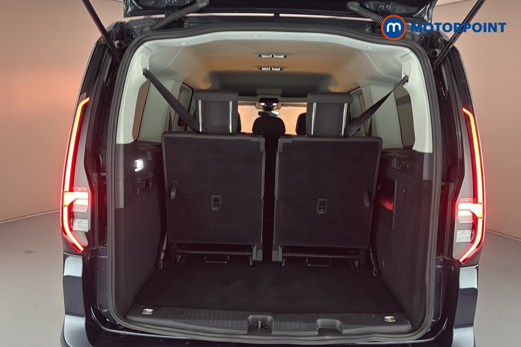 Volkswagen Caddy Maxi Life Automatic Petrol People Carrier - Stock Number (1673882) - 30th supplementary image