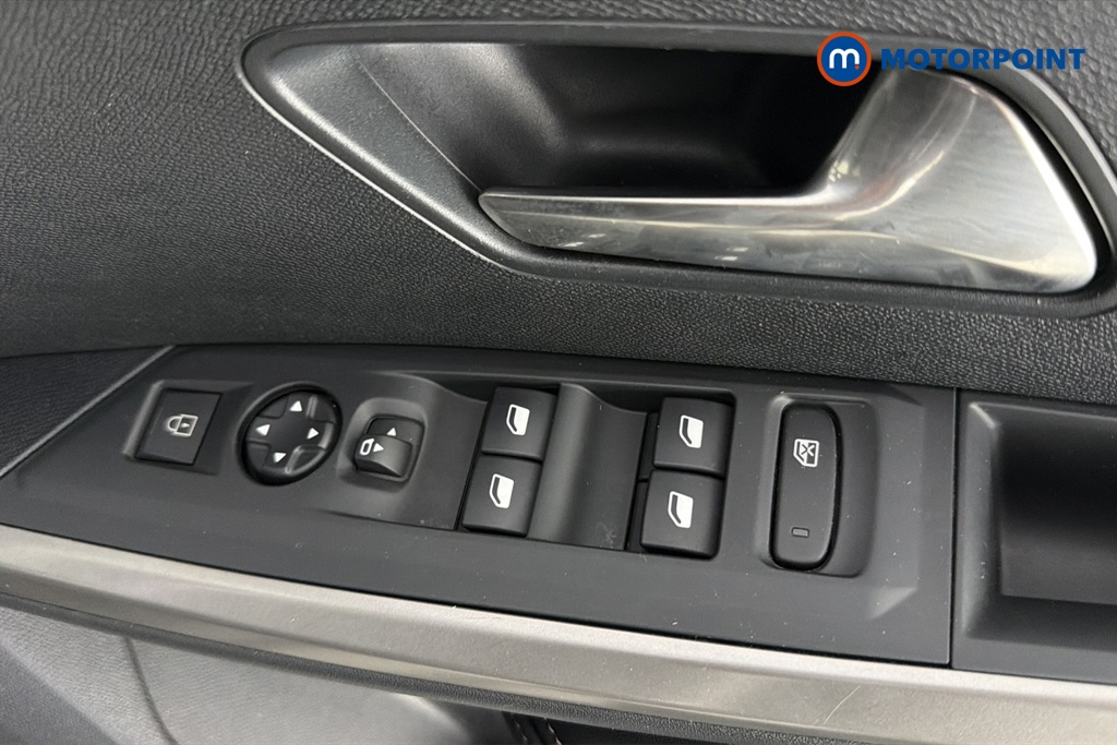 Peugeot 3008 Allure Automatic Petrol SUV - Stock Number (1673982) - 19th supplementary image
