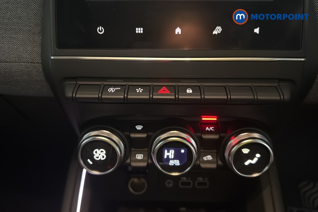 Renault Clio Techno Manual Petrol Hatchback - Stock Number (1674531) - 8th supplementary image