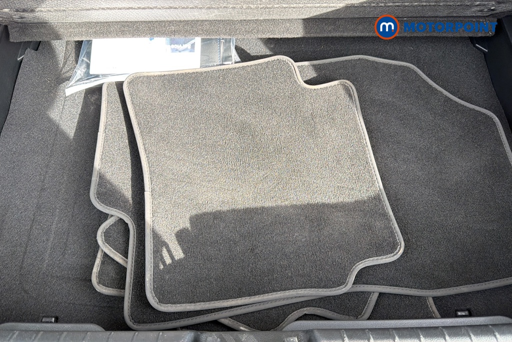 Hyundai I20 Tech Line Automatic Petrol Hatchback - Stock Number (1677457) - 33rd supplementary image