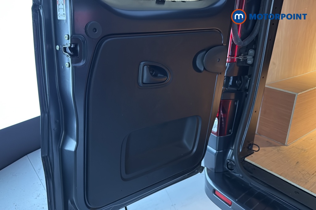 Renault Trafic Extra Sport Manual Diesel Panel Van - Stock Number (1679179) - 33rd supplementary image