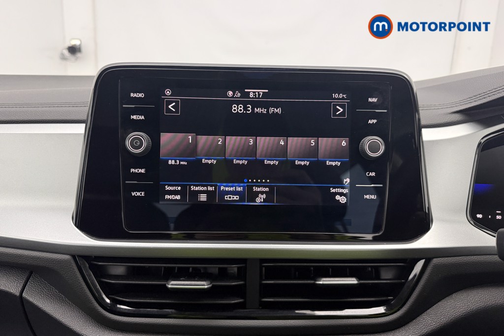 Volkswagen T-Roc Life Manual Petrol SUV - Stock Number (1679322) - 3rd supplementary image