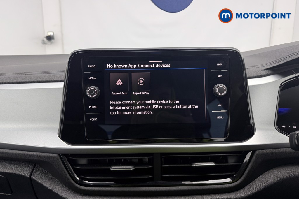 Volkswagen T-Roc Life Manual Petrol SUV - Stock Number (1679322) - 8th supplementary image