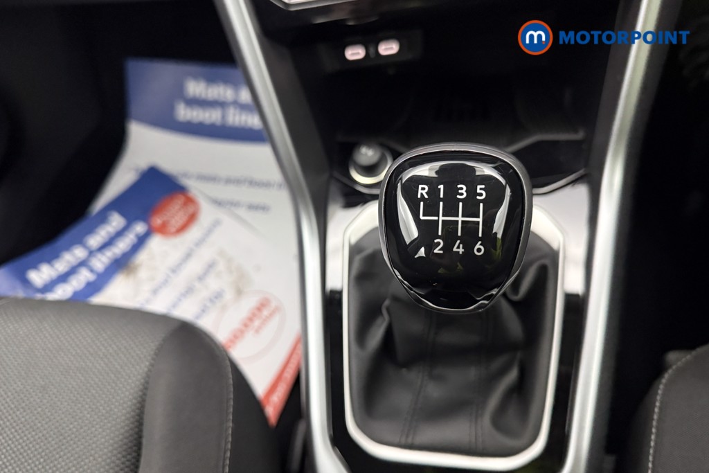 Volkswagen T-Roc Life Manual Petrol SUV - Stock Number (1679322) - 15th supplementary image