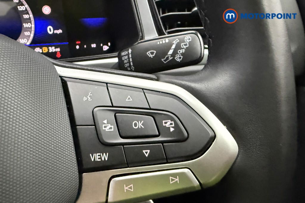 Volkswagen T-Roc Life Manual Petrol SUV - Stock Number (1679322) - 17th supplementary image