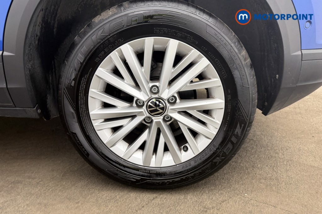 Volkswagen T-Roc Life Manual Petrol SUV - Stock Number (1679322) - 34th supplementary image