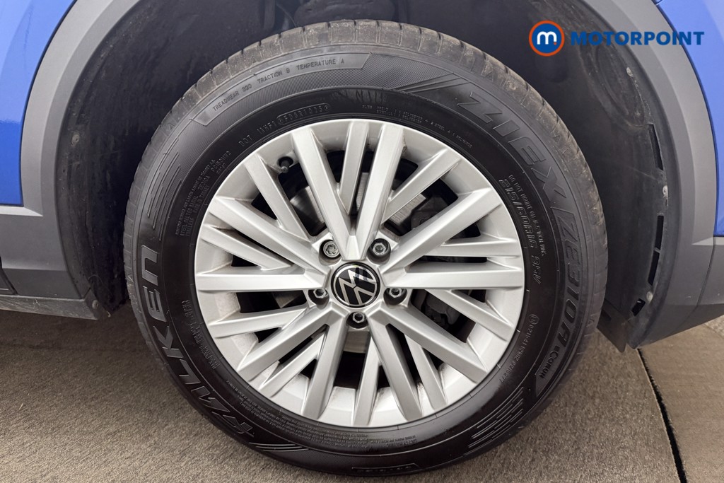 Volkswagen T-Roc Life Manual Petrol SUV - Stock Number (1679322) - 36th supplementary image