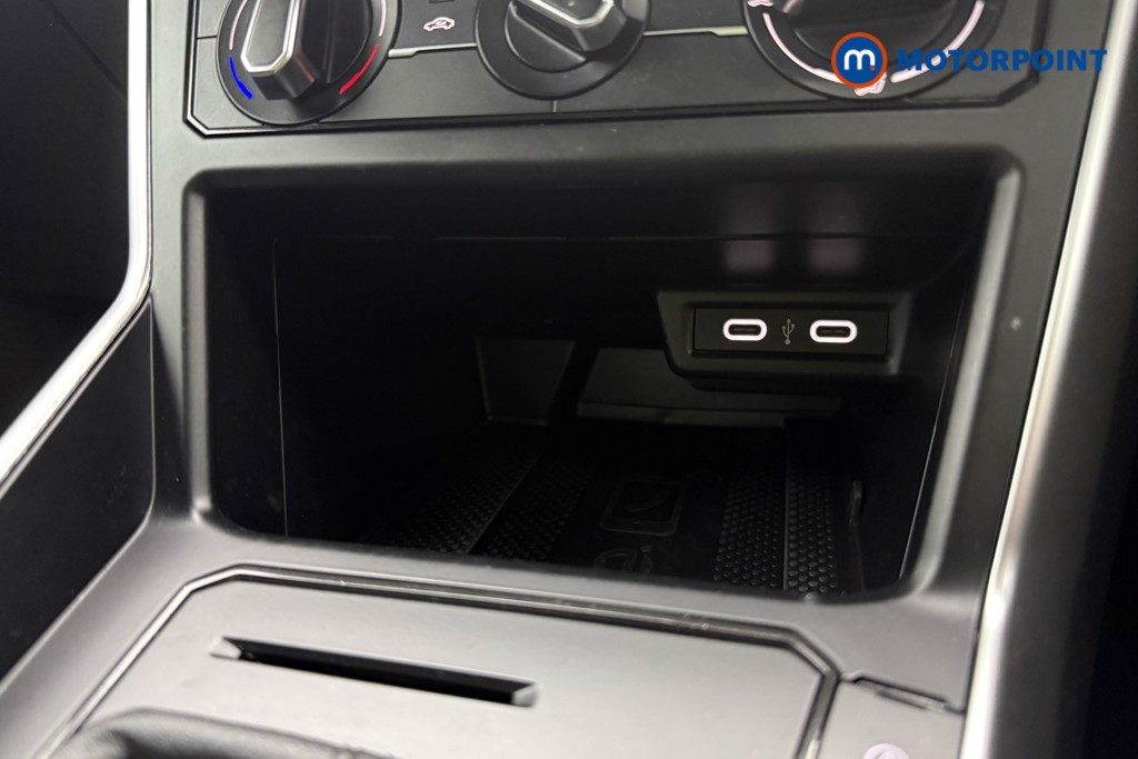 Volkswagen Taigo Life Manual Petrol SUV - Stock Number (1681226) - 15th supplementary image