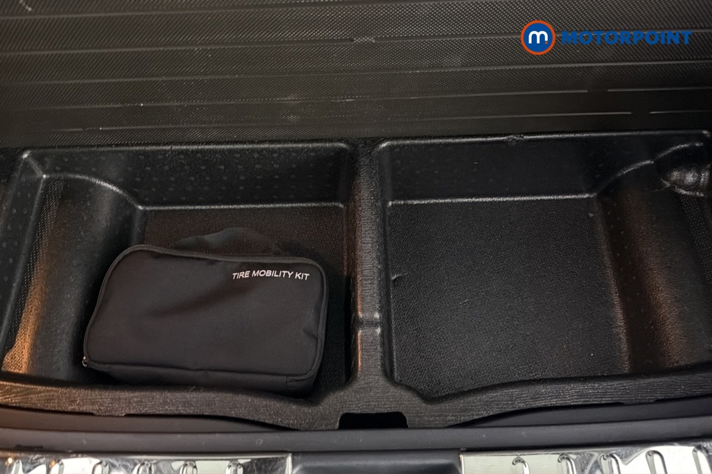 Hyundai Tucson Ultimate Automatic Petrol-Electric Hybrid SUV - Stock Number (1683365) - 33rd supplementary image