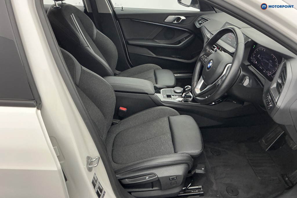 BMW 1 Series Sport Automatic Petrol Hatchback - Stock Number (1683676) - 4th supplementary image