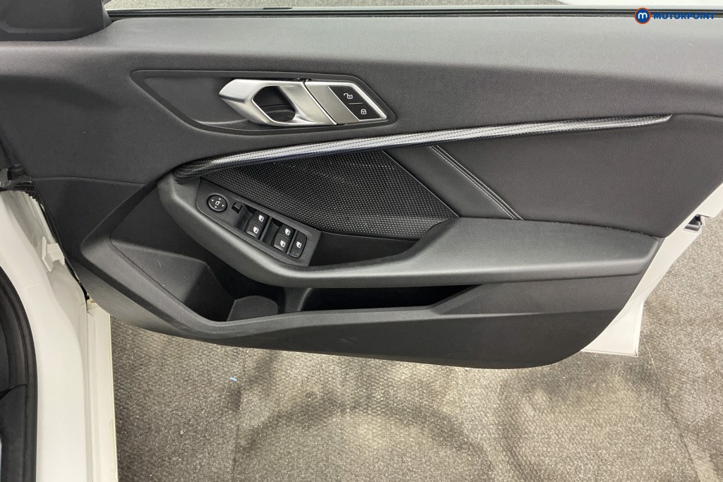 BMW 1 Series Sport Automatic Petrol Hatchback - Stock Number (1683676) - 19th supplementary image