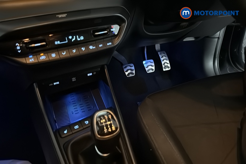 Hyundai Bayon Premium Manual Petrol SUV - Stock Number (1683749) - 15th supplementary image