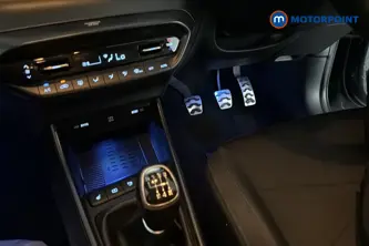 Hyundai Bayon Premium Manual Petrol SUV - Stock Number (1683749) - 15th supplementary image