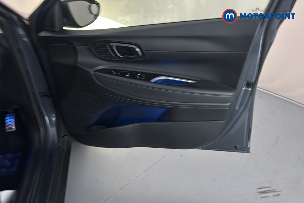 Hyundai Bayon Premium Manual Petrol SUV - Stock Number (1683749) - 18th supplementary image