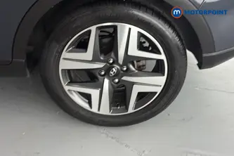 Hyundai Bayon Premium Manual Petrol SUV - Stock Number (1683749) - 45th supplementary image