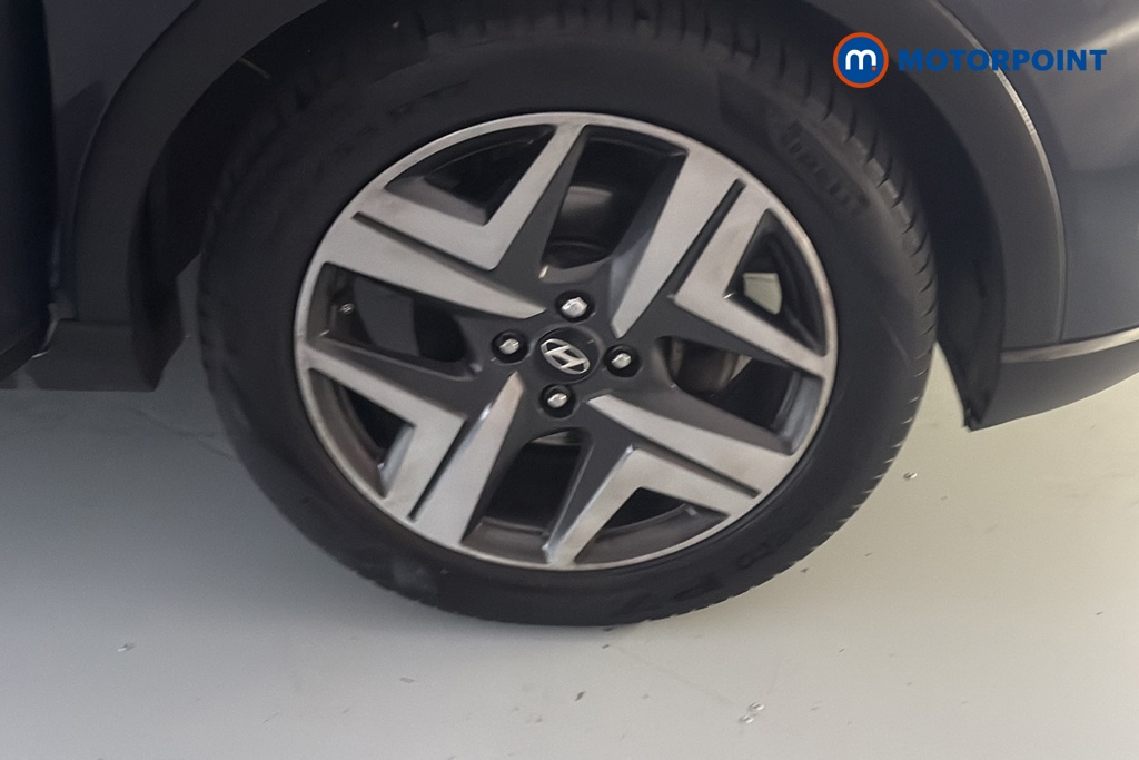 Hyundai Bayon Premium Manual Petrol SUV - Stock Number (1683749) - 47th supplementary image