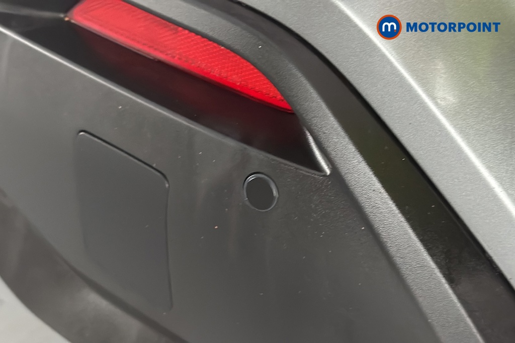 Nissan Juke Tekna Manual Petrol SUV - Stock Number (1683750) - 39th supplementary image