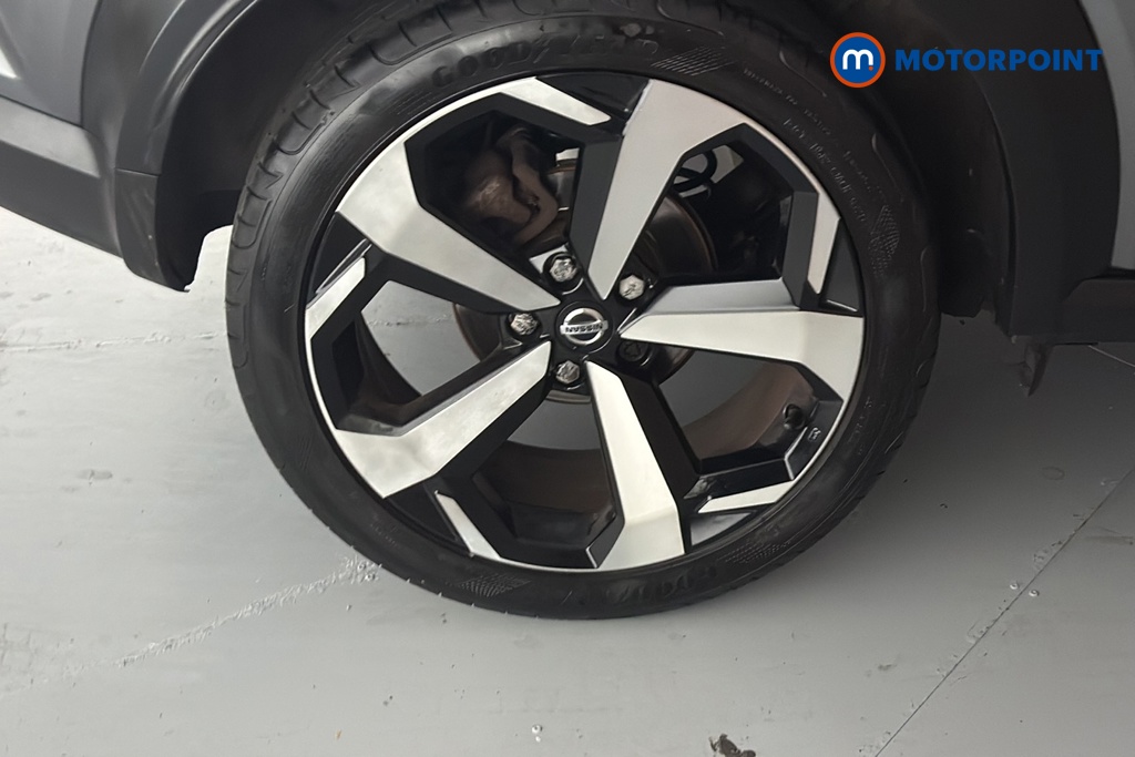 Nissan Juke Tekna Manual Petrol SUV - Stock Number (1683750) - 46th supplementary image