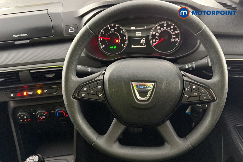 Dacia Sandero Essential Manual Petrol Hatchback - Stock Number (1684187) - 2nd supplementary image