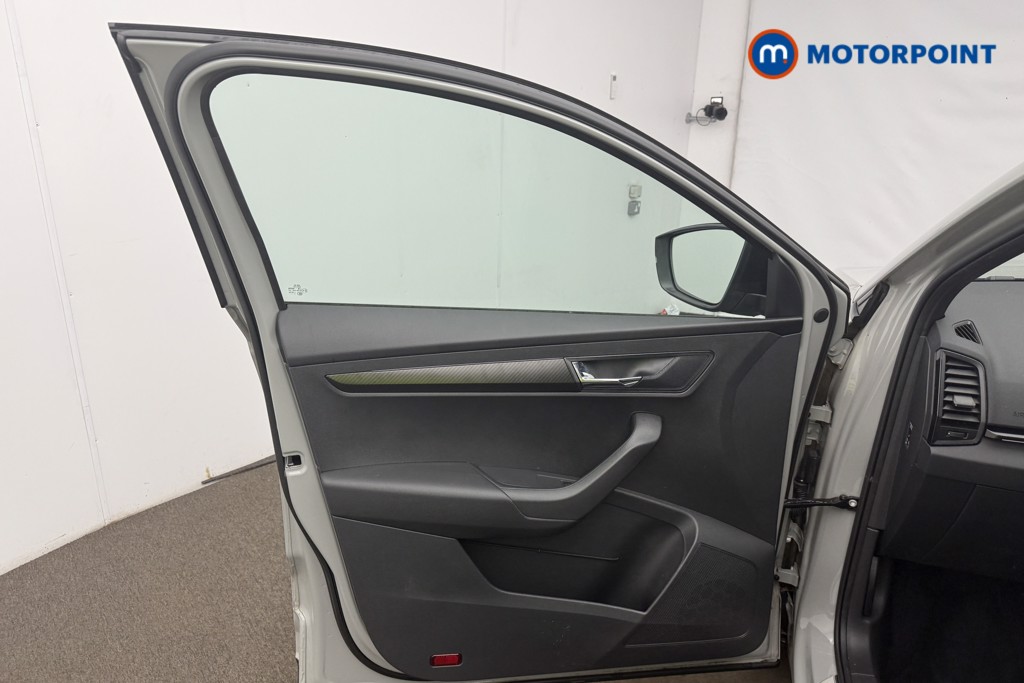 Skoda Karoq Sportline Automatic Petrol SUV - Stock Number (1684632) - 5th supplementary image