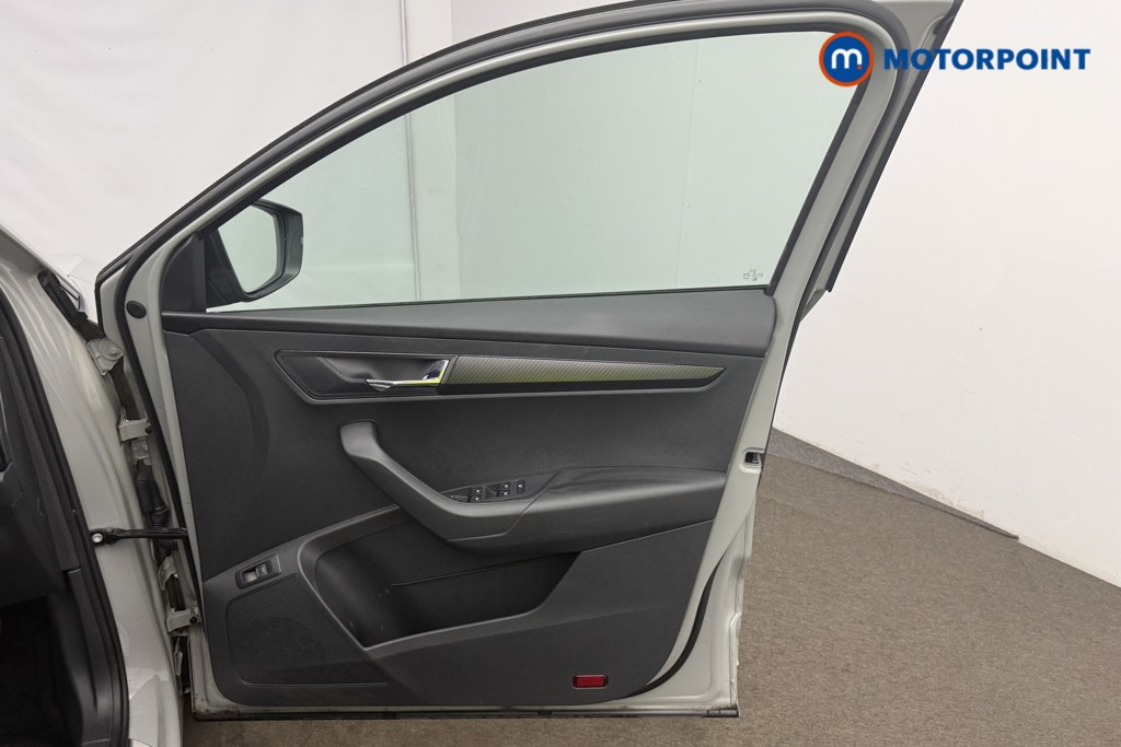 Skoda Karoq Sportline Automatic Petrol SUV - Stock Number (1684632) - 31st supplementary image