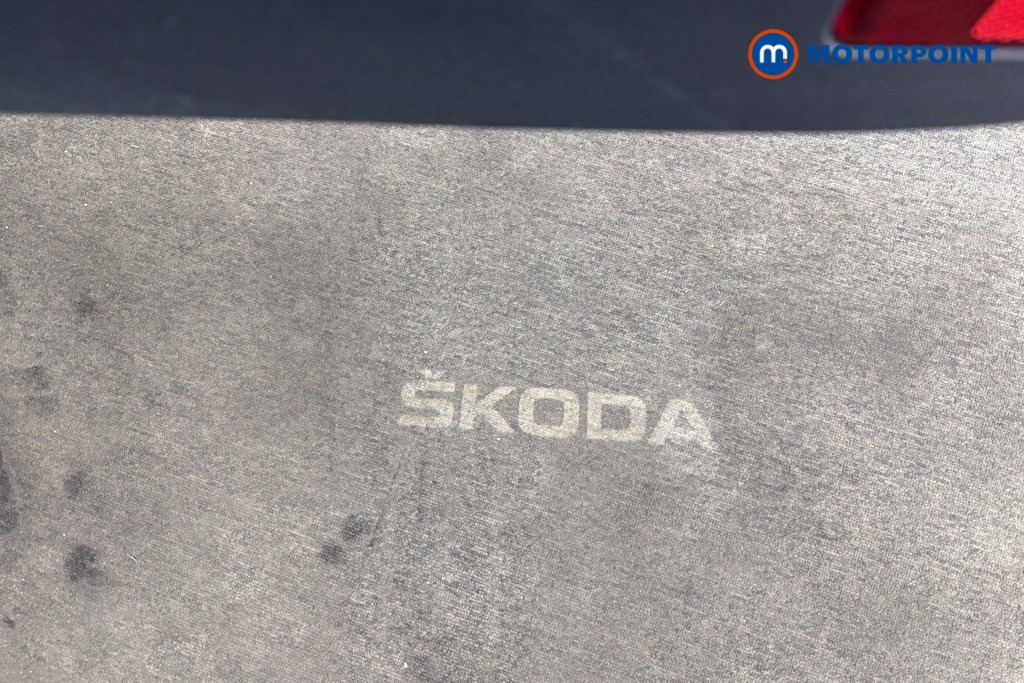 Skoda Karoq Sportline Automatic Petrol SUV - Stock Number (1684632) - 33rd supplementary image