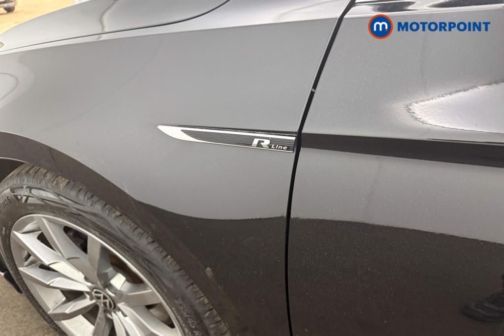 Volkswagen Passat R-Line Automatic Petrol Estate - Stock Number (1685311) - 4th supplementary image