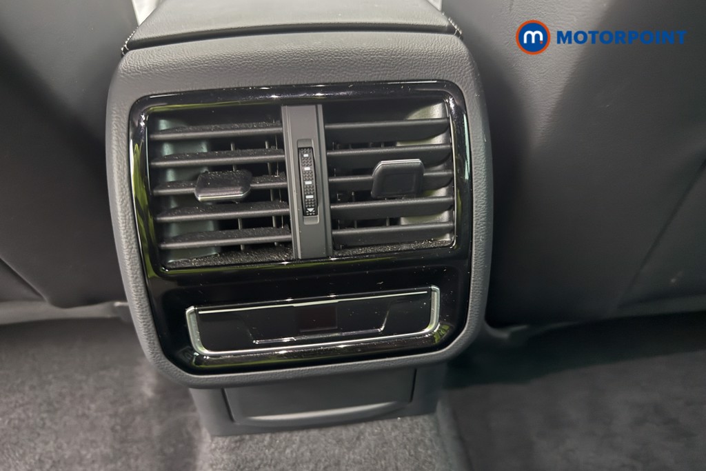Volkswagen Passat R-Line Automatic Petrol Estate - Stock Number (1685311) - 14th supplementary image
