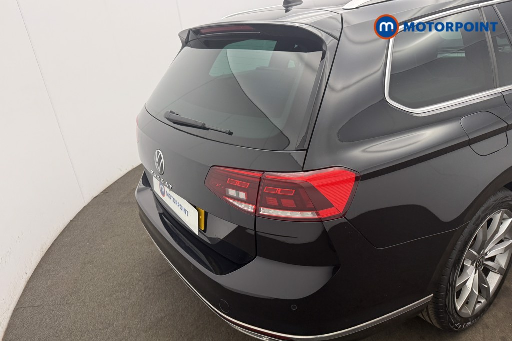 Volkswagen Passat R-Line Automatic Petrol Estate - Stock Number (1685311) - 17th supplementary image