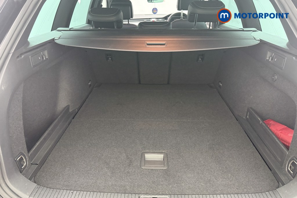 Volkswagen Passat R-Line Automatic Petrol Estate - Stock Number (1685311) - 19th supplementary image