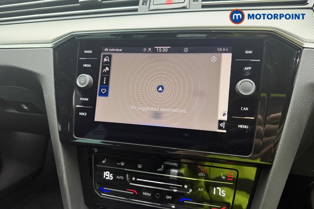 Volkswagen Passat R-Line Automatic Petrol Estate - Stock Number (1685311) - 43rd supplementary image