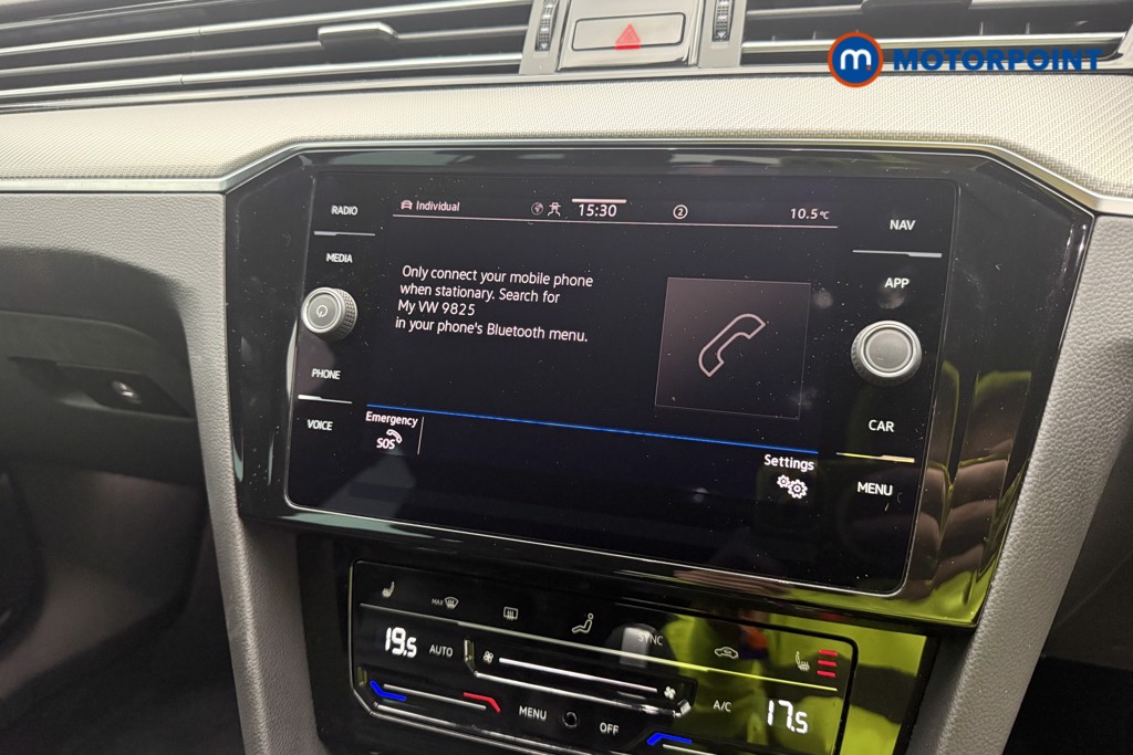 Volkswagen Passat R-Line Automatic Petrol Estate - Stock Number (1685311) - 44th supplementary image