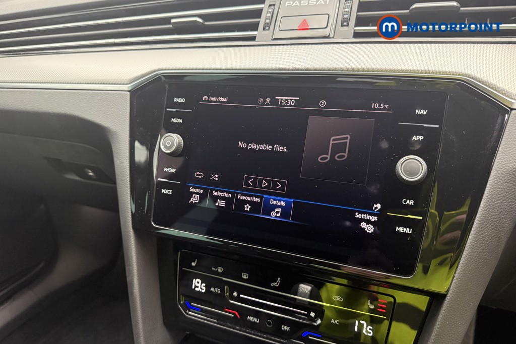 Volkswagen Passat R-Line Automatic Petrol Estate - Stock Number (1685311) - 45th supplementary image