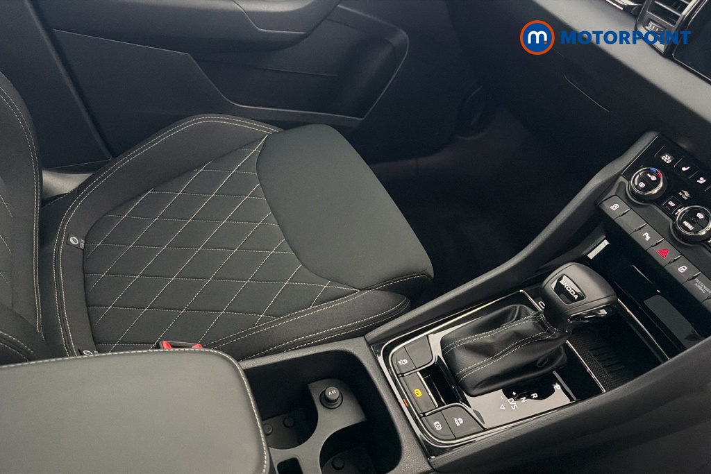 Skoda Karoq Sportline Edition Automatic Petrol SUV - Stock Number (1685612) - 16th supplementary image