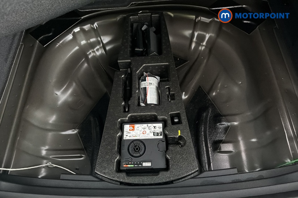 Skoda Karoq Sportline Edition Automatic Petrol SUV - Stock Number (1685612) - 33rd supplementary image