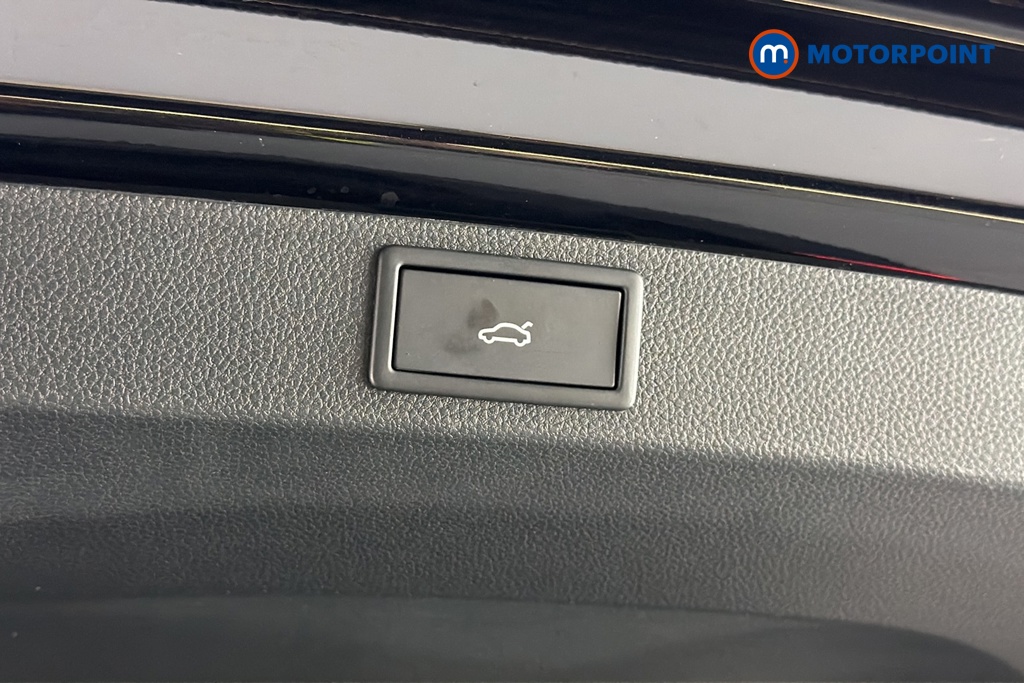 Skoda Karoq Sportline Edition Automatic Petrol SUV - Stock Number (1685612) - 35th supplementary image