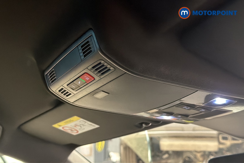 Volkswagen Tiguan R-Line Automatic Petrol SUV - Stock Number (1685807) - 997th supplementary image
