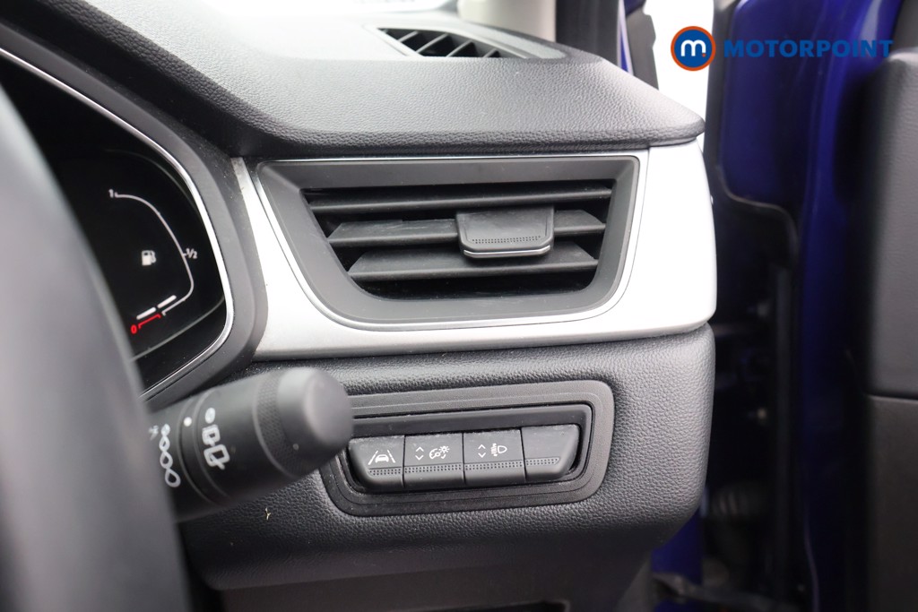 Renault Captur Se Edition Manual Petrol SUV - Stock Number (1685838) - 8th supplementary image