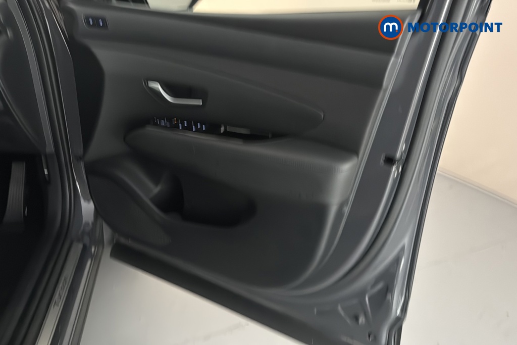 Hyundai Tucson Ultimate Automatic Petrol-Electric Hybrid SUV - Stock Number (1685936) - 18th supplementary image