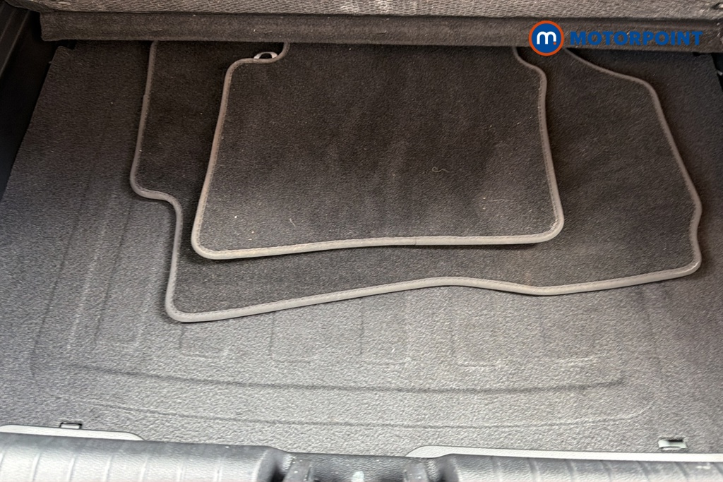 Hyundai I20 Tech Line Automatic Petrol Hatchback - Stock Number (1686028) - 33rd supplementary image