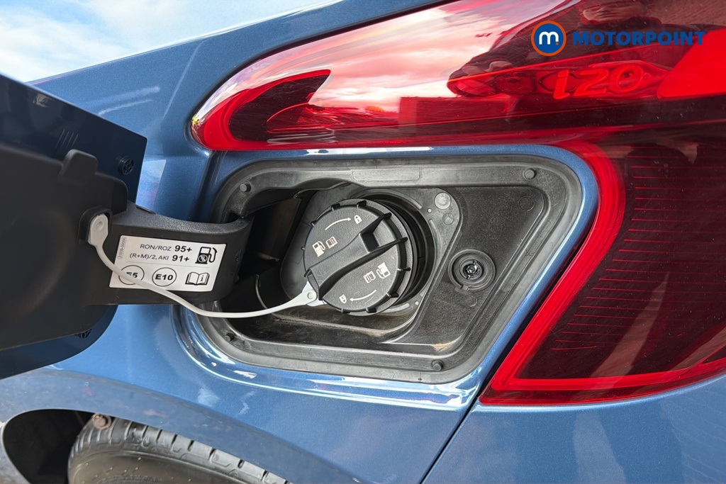 Hyundai I20 Tech Line Automatic Petrol Hatchback - Stock Number (1686028) - 41st supplementary image