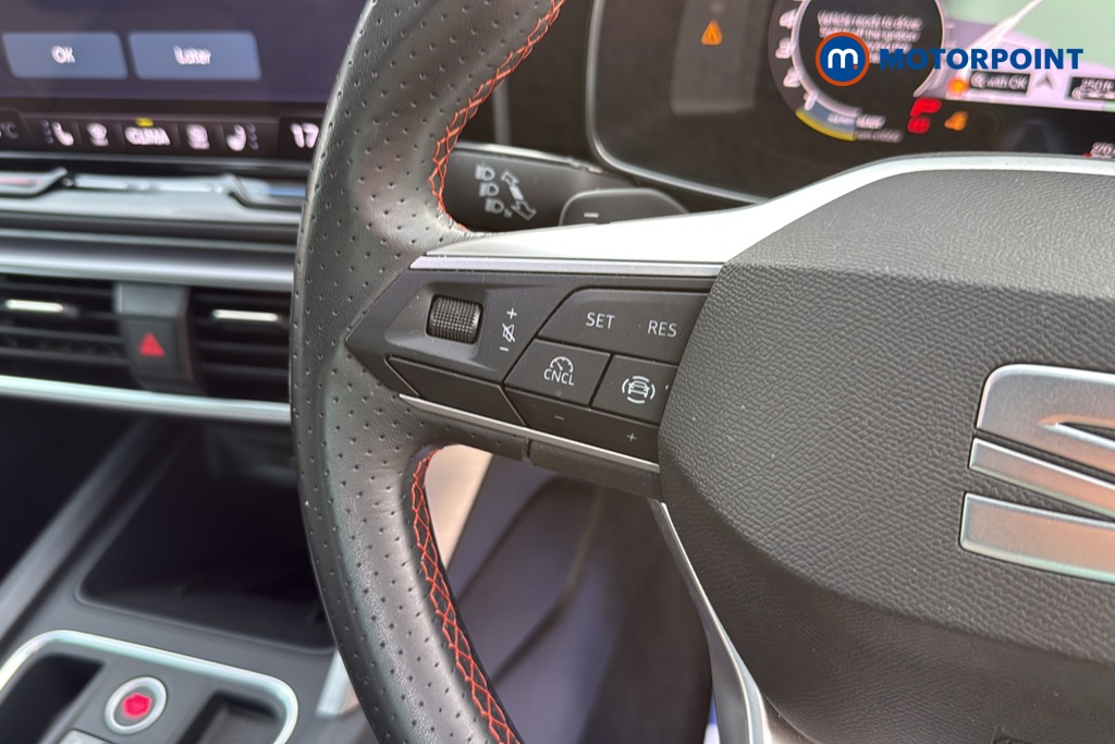 Seat Leon Fr Black Edition Automatic Petrol Hatchback - Stock Number (1686315) - 4th supplementary image