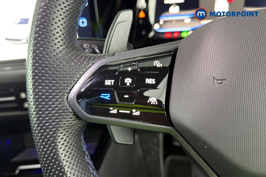 Volkswagen Golf R Automatic Petrol Hatchback - Stock Number (1686332) - 4th supplementary image