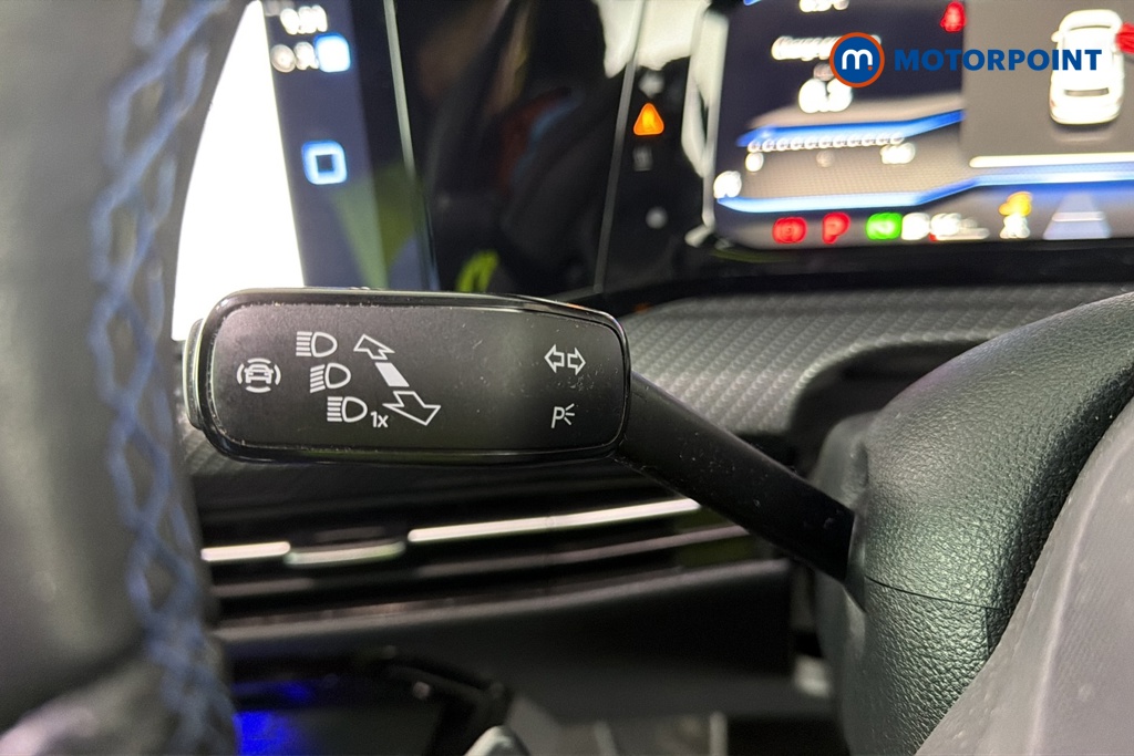 Volkswagen Golf R Automatic Petrol Hatchback - Stock Number (1686332) - 5th supplementary image