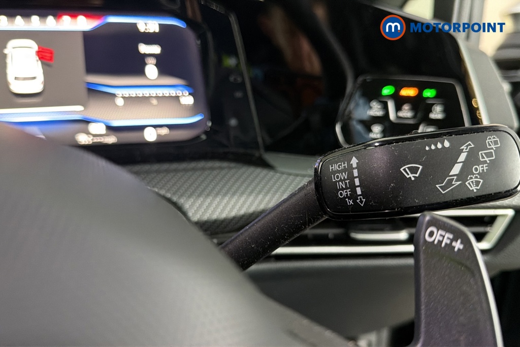 Volkswagen Golf R Automatic Petrol Hatchback - Stock Number (1686332) - 6th supplementary image