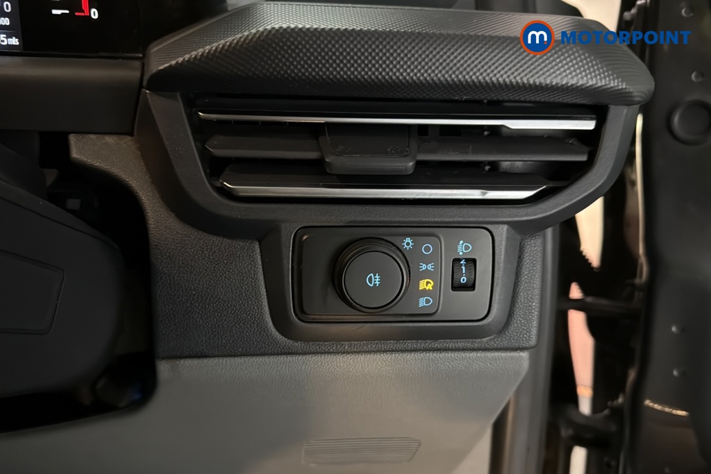 Ford Transit Custom Limited Manual Diesel Panel Van - Stock Number (1686430) - 11th supplementary image