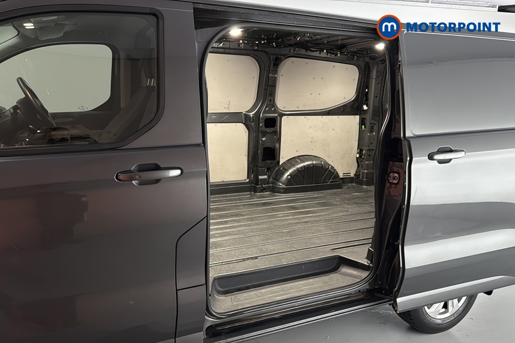 Ford Transit Custom Limited Manual Diesel Panel Van - Stock Number (1686430) - 25th supplementary image