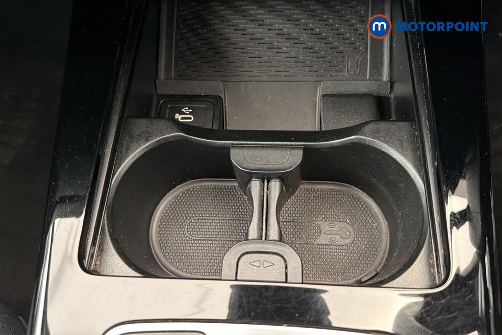 Mercedes-Benz A Class Amg Line Automatic Petrol Hatchback - Stock Number (1686518) - 16th supplementary image